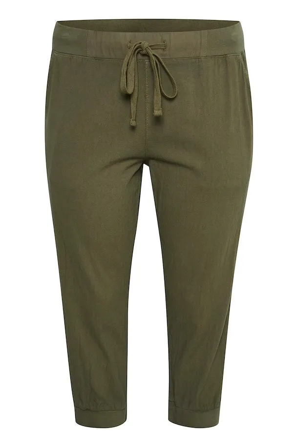 Kaffe Curve Capri Joggers in Khaki