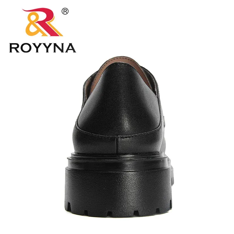 ROYYNA Classic Casual Chunky Lace-up Shoes